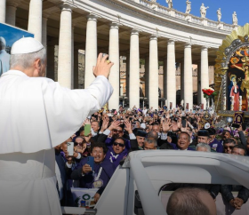 ローマ法王による「奇跡の主」同胞団への特別な祝福