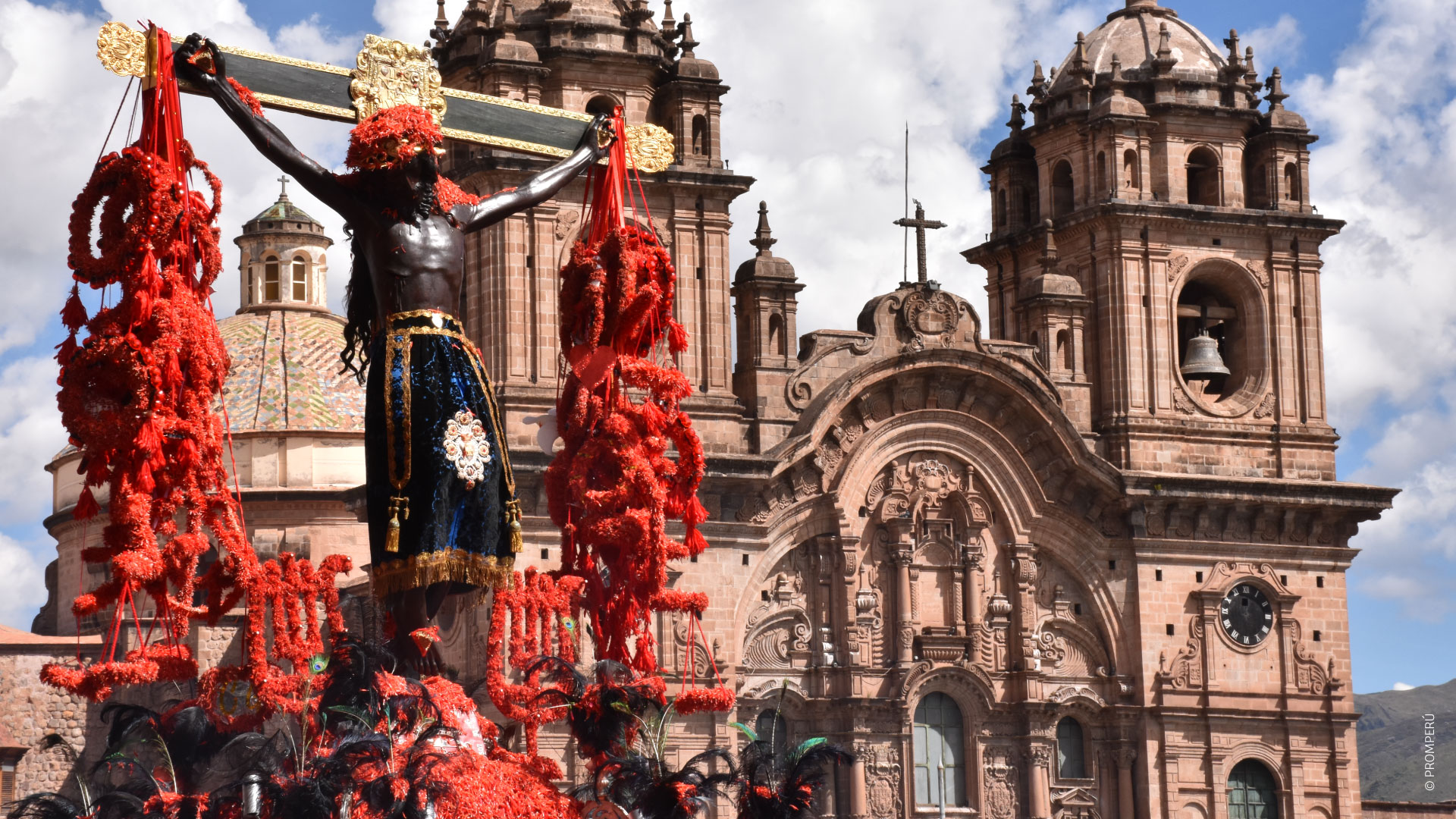 Señor de los Temblores, Plaza de Armas, Cusco / ©SHUTTERSTOCK