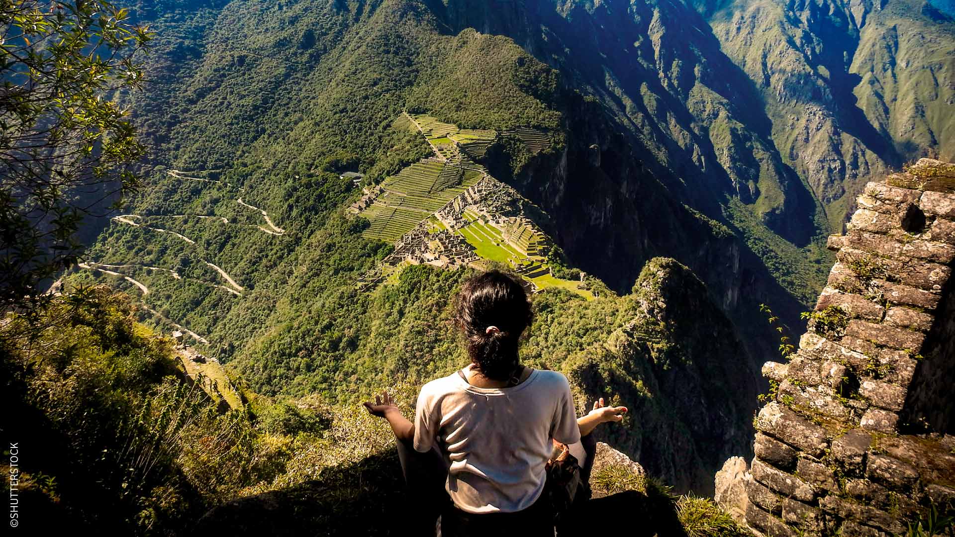 The summit of Waynapicchu Mountain. / ©SHUTTERSTOCK
