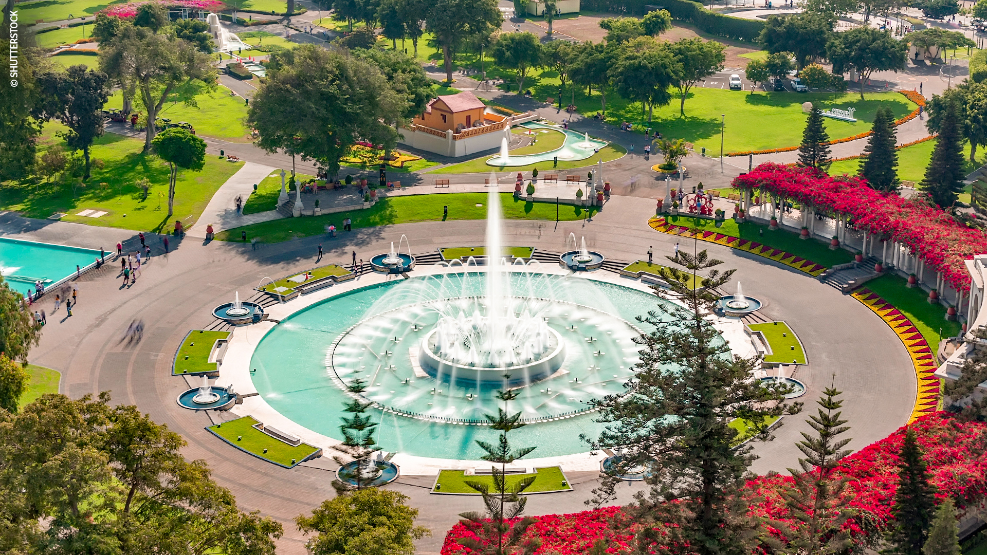 Parque de la Reserva con mágica vista del circuito de agua