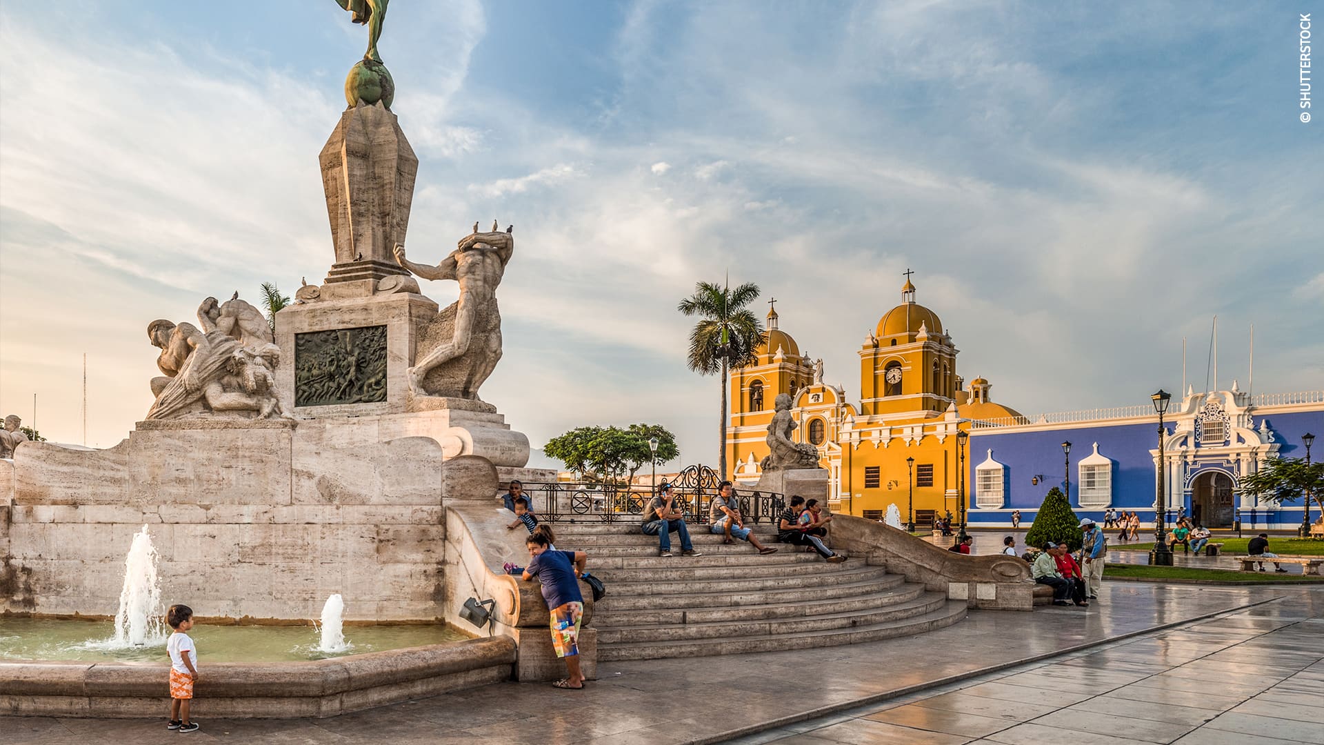 Praça principal da cidade de Trujillo - © SHUTTERSTOCK
