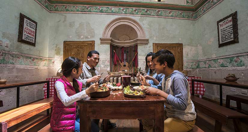 Familia en Picantería 