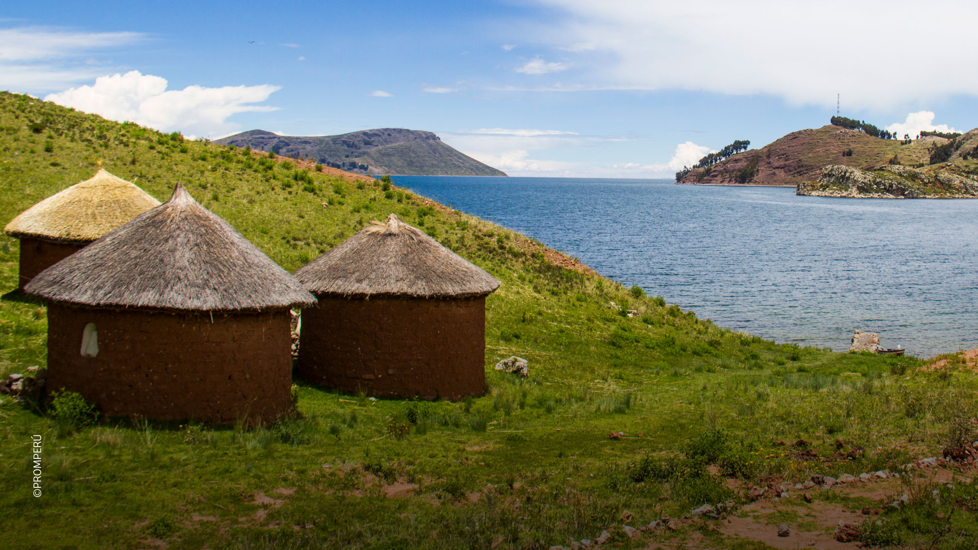 Ilha Tikonata no Lago Titicaca