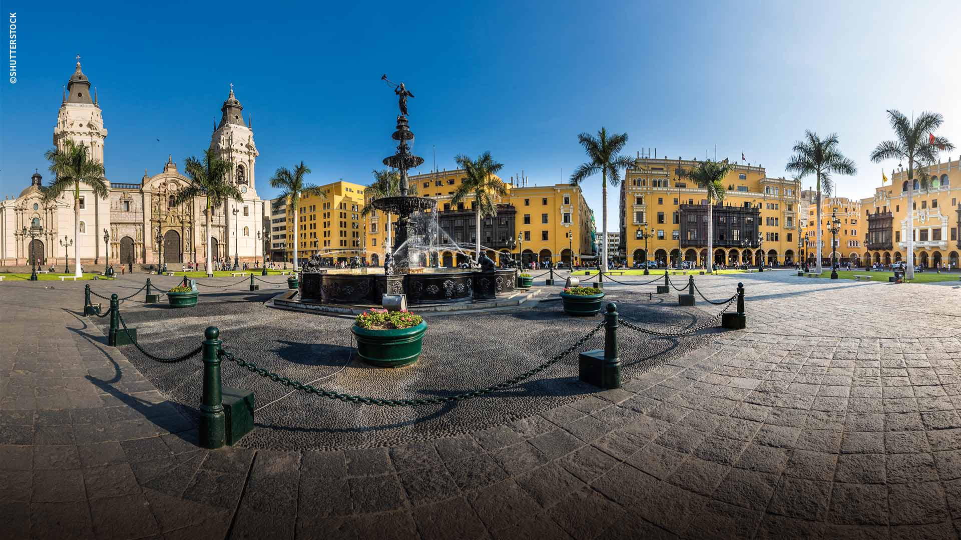 Catedral en Plaza de Armas Lima