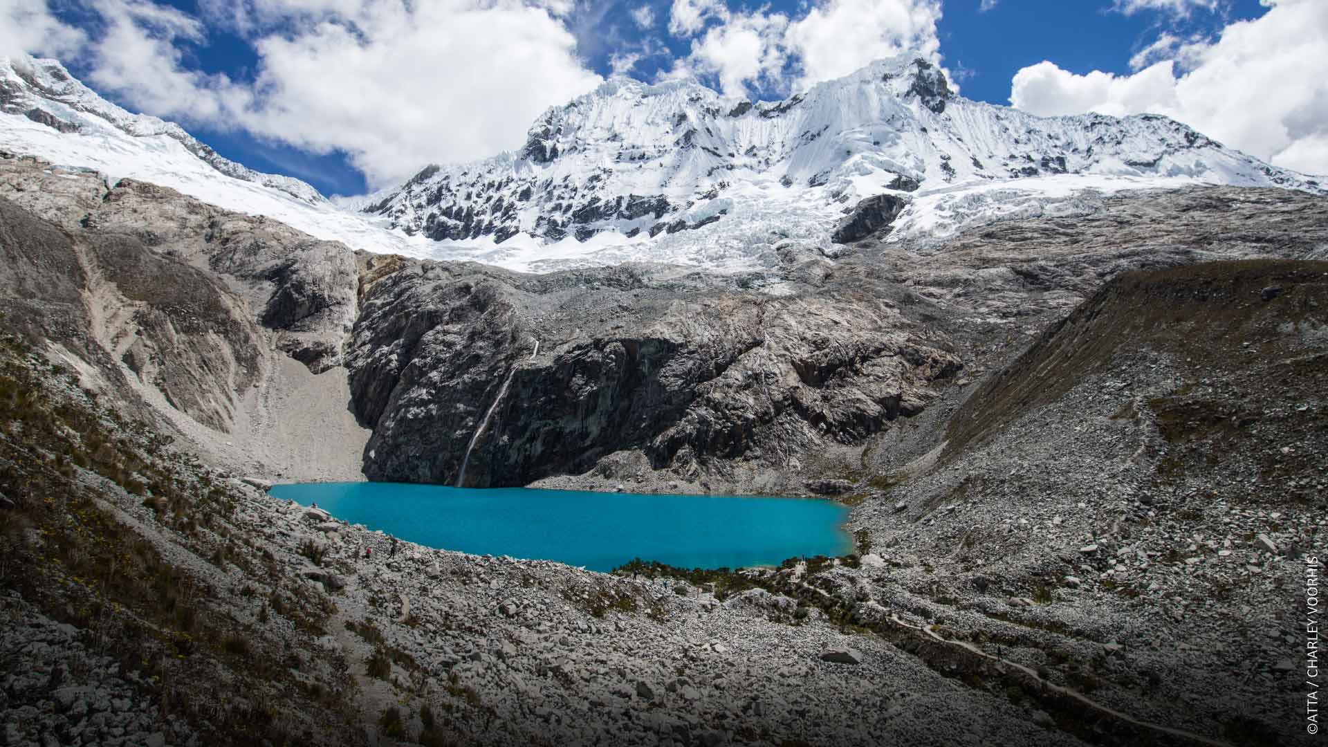 Paisaje del nevado Chacraraju, Áncash.