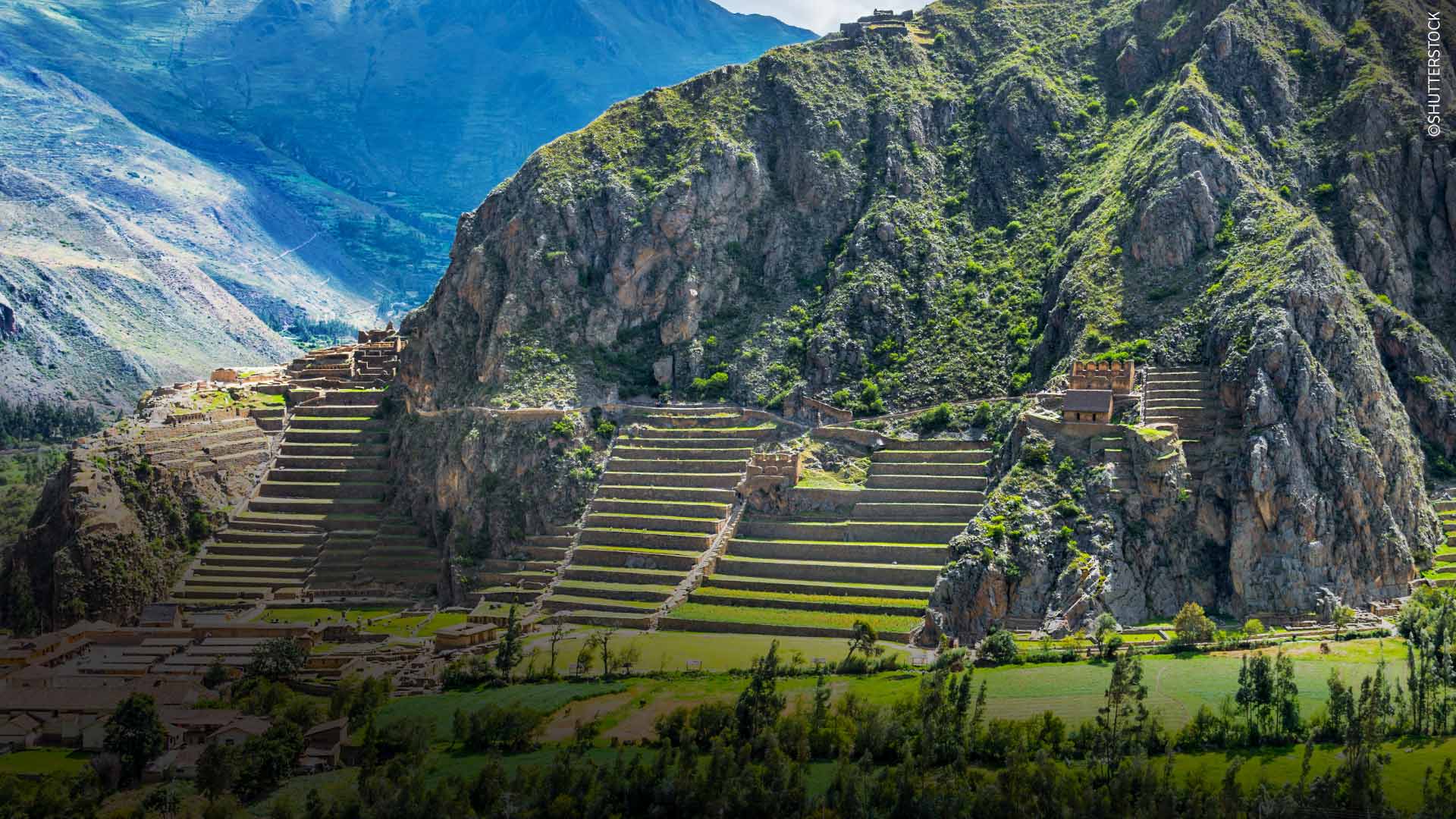 Inka fortress with terraces and temple hill in Ollantaytambo, Cusco, Peru.