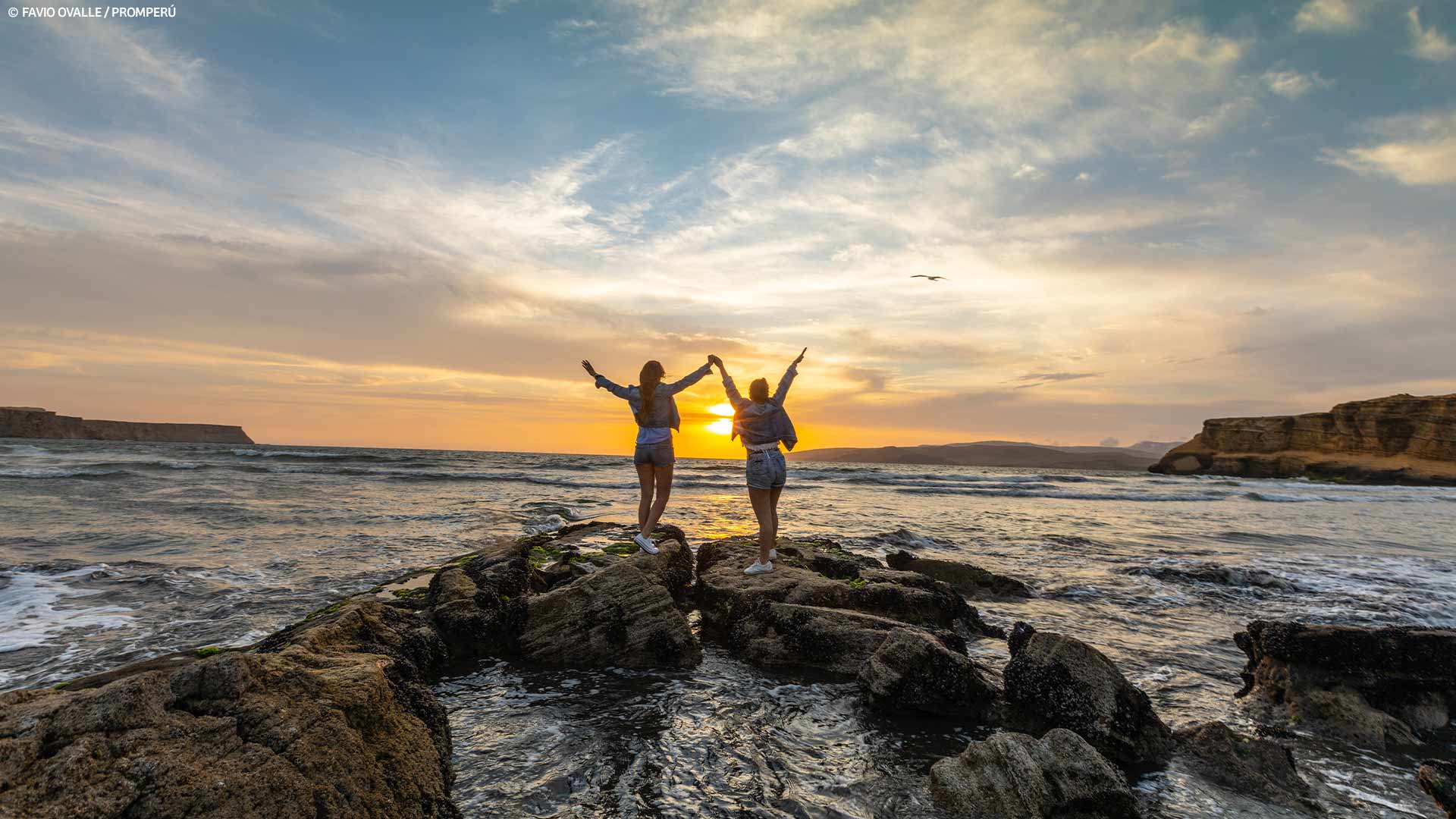 viajes-mujeres-peru-paracas-desktop