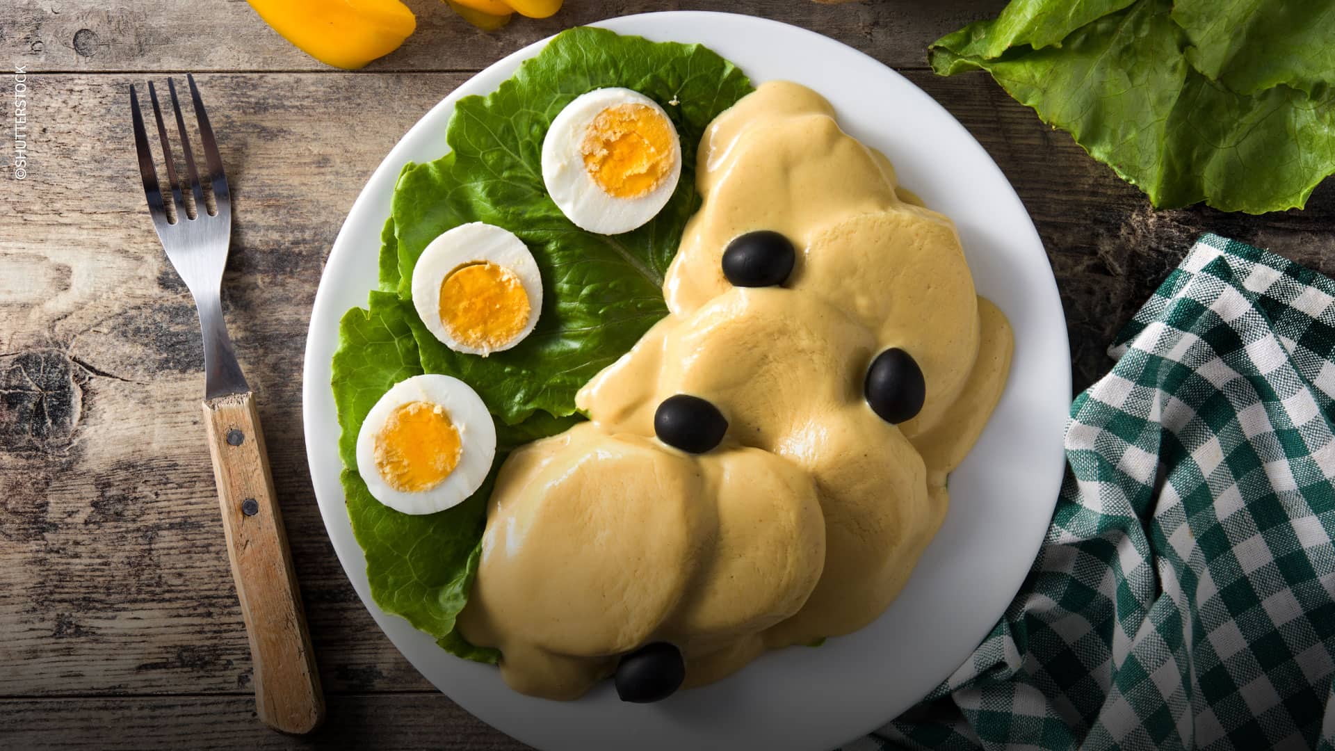 Papa a la Huancaína platillo de la gastronomía peruana