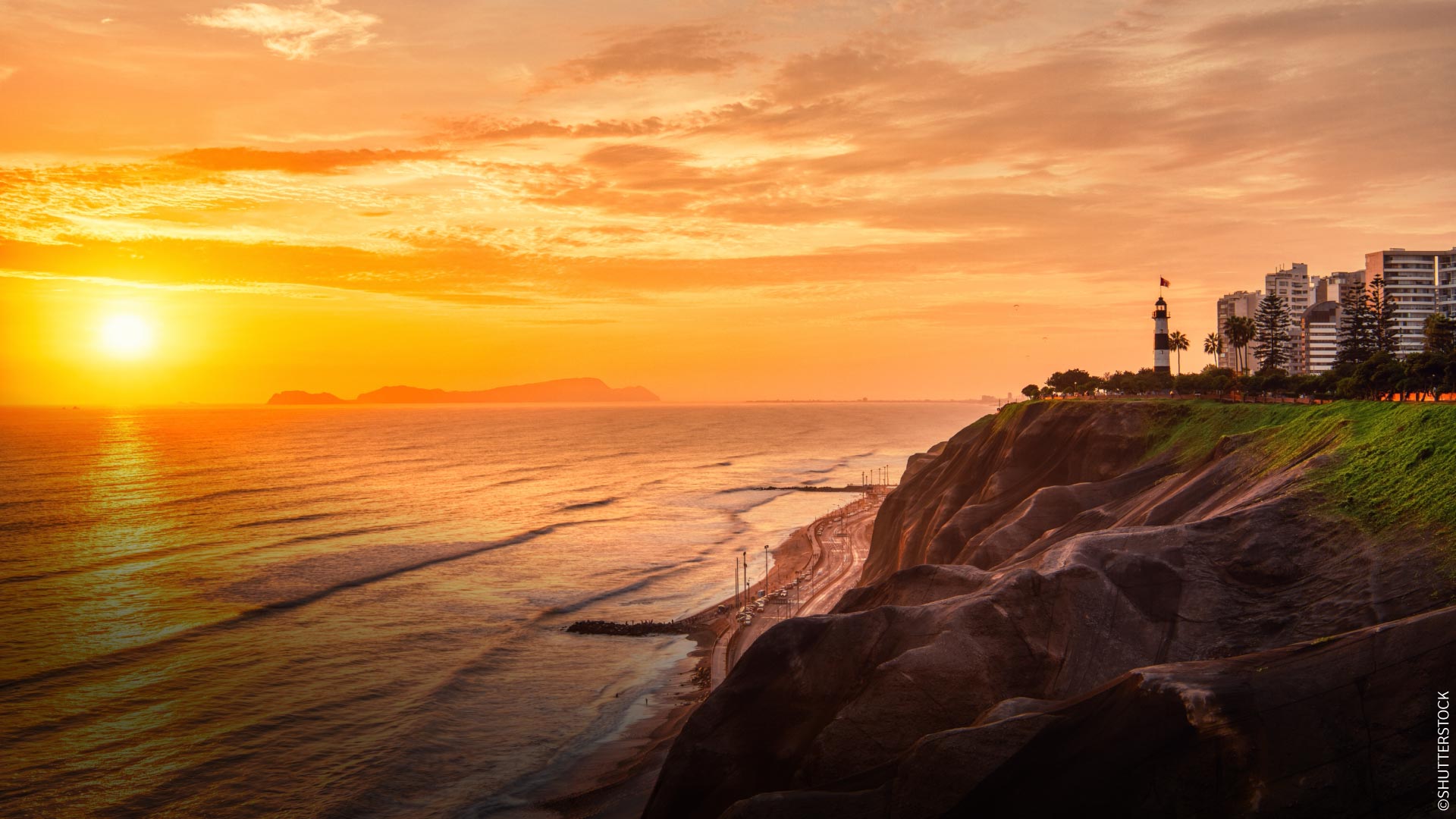 Vista del atardecer del Malecón de Miraflores. / ©SHUTTERSTOCK