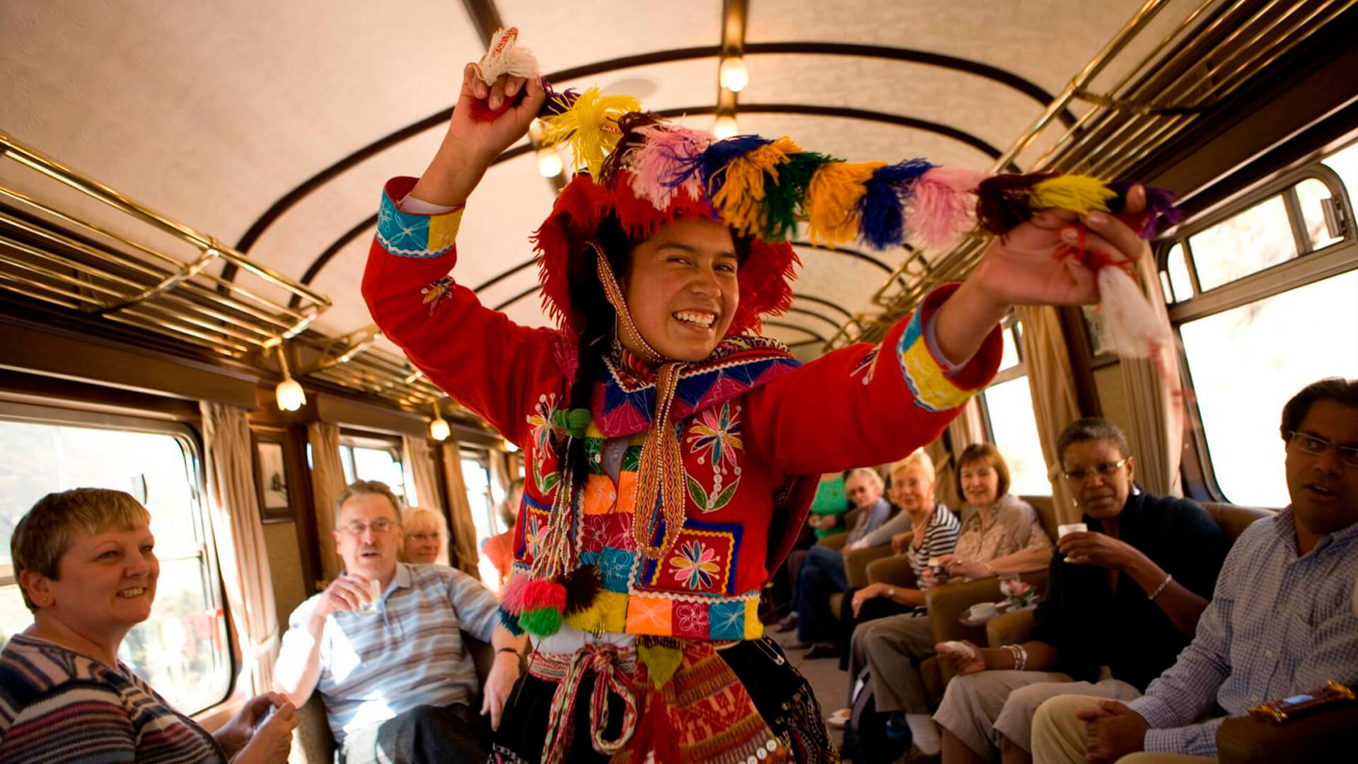 Danzante en tren de lujo, Cusco