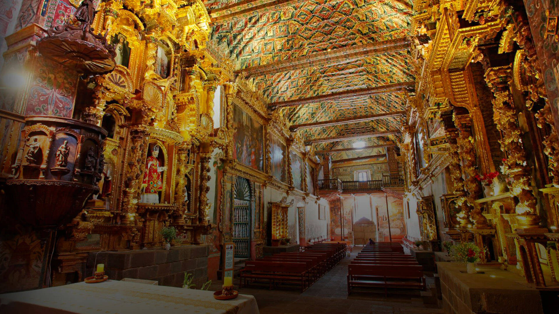 Iglesia San Pedro Apóstol en Andahuaylillas, Cusco