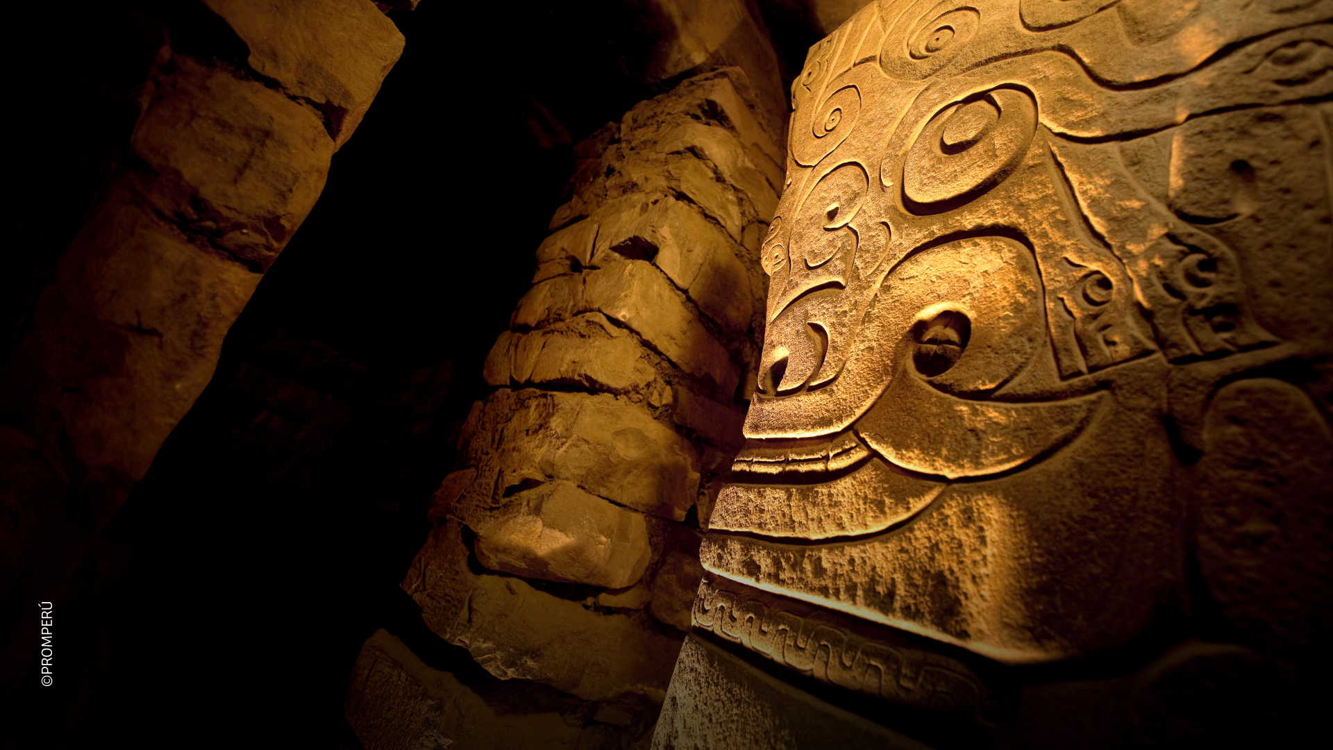 Lanzón del Templo de Chavín de Huánta