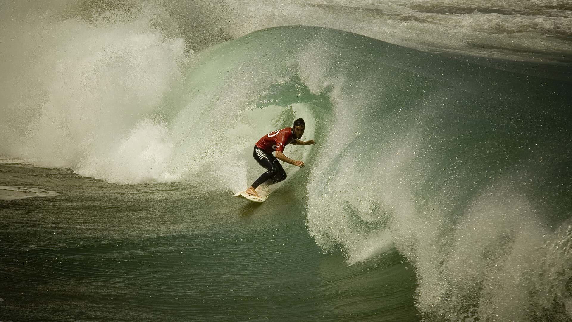 Surf en Cabo Blanco, Piura