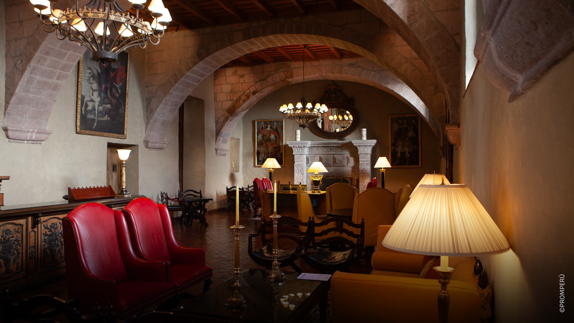 interior-de-hotel-monasterio-desktop