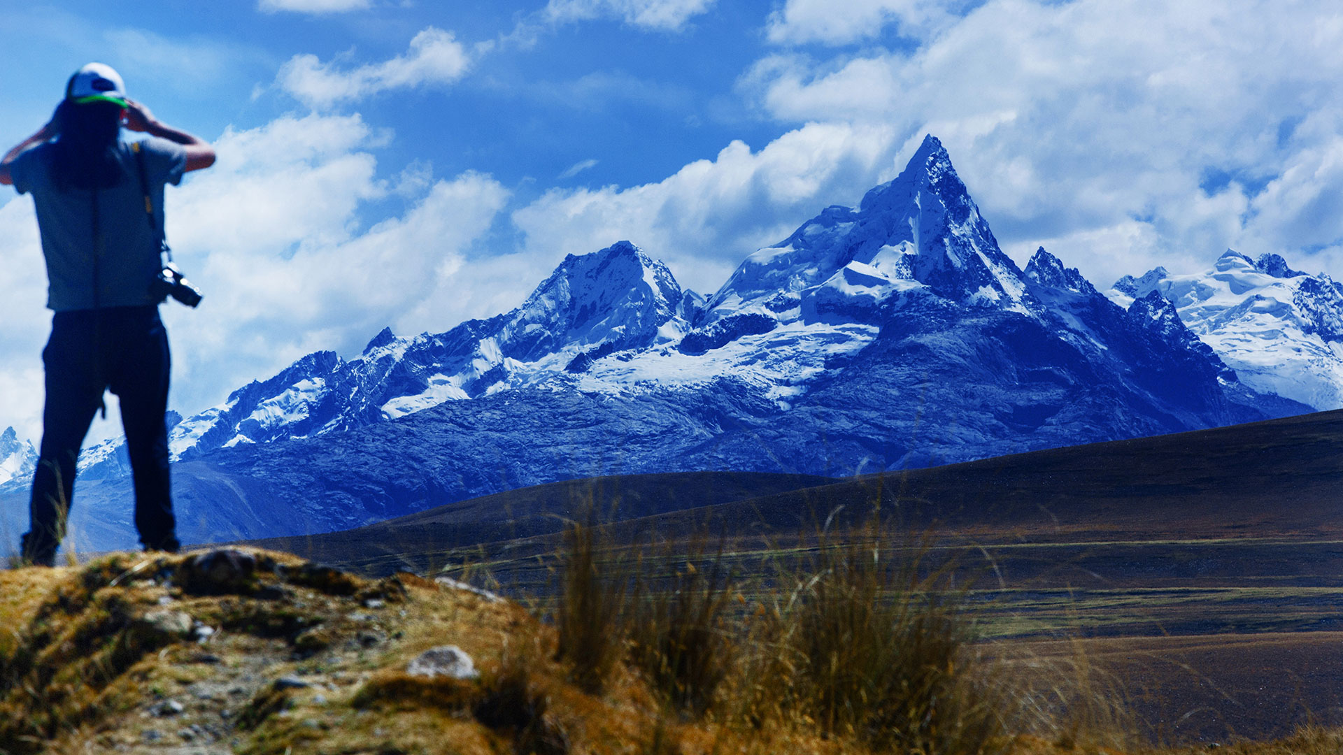 Nevado Shaqsha. Camino hacia la Laguna Queushu, Áncash, Perú