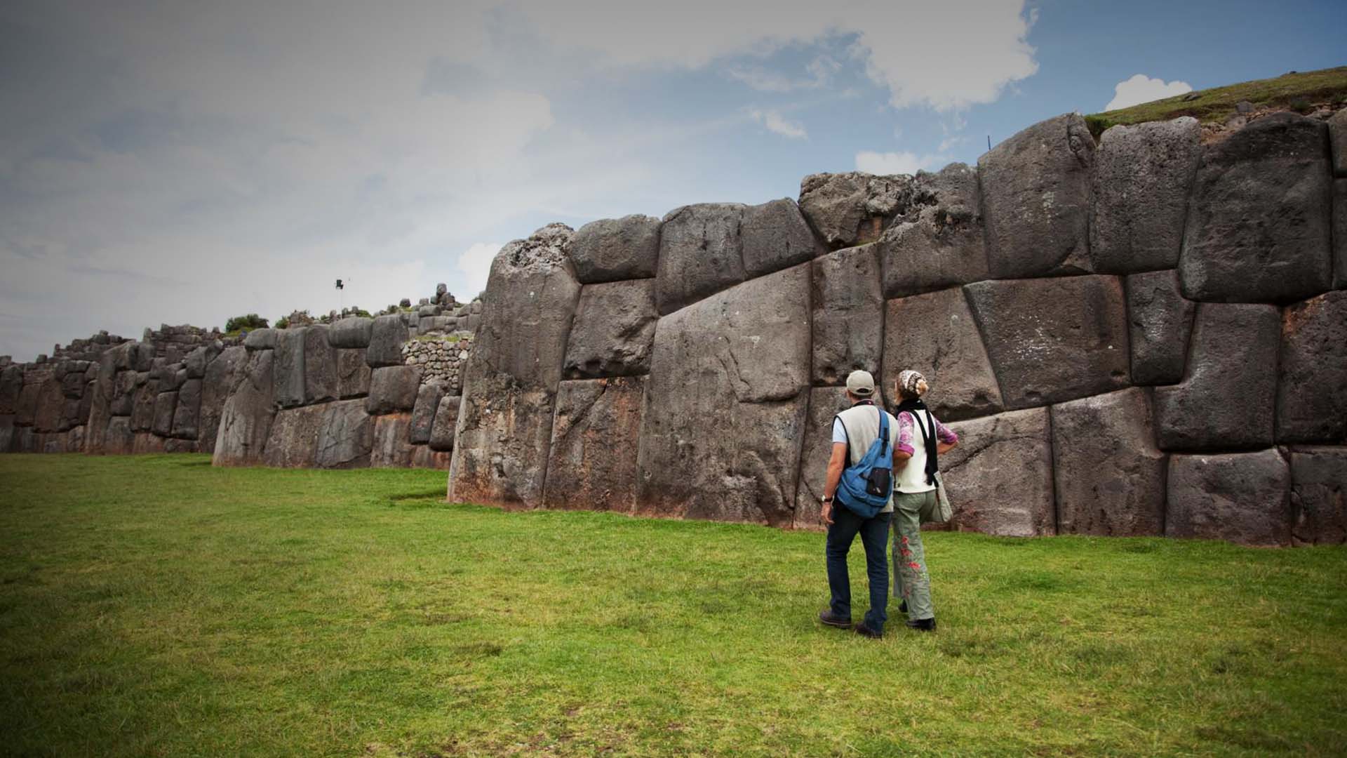 Touristes à Sacsayhuaman, Cusco