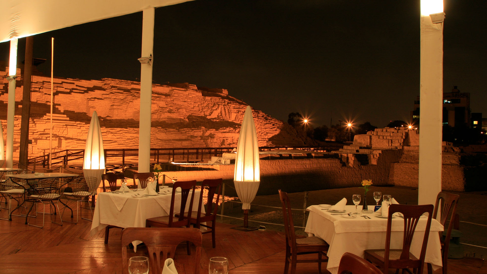 Huaca Pucllana, Lima, Miraflores, Perú